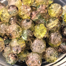 画像をギャラリービューアに読み込む, 【はんぱガラスビーズ】ガラスキャンディーミックスビーズ 約6-8mm オリーブ(スプレーペイント)(約40グラム)