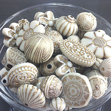 画像をギャラリービューアに読み込む, 【ワンコイン500円ぽっきり】【たっぷり人気アクリルビーズミックス『クラウンベージュ』】 約8-21mm 約50g 【福袋】