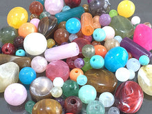 画像をギャラリービューアに読み込む, 【送料無料】【ワンコイン500円ぽっきり】【たっぷり人気アクリルビーズ天然石風ミックス】 約6-20mm 約50g 【福袋】