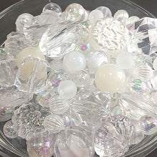 画像をギャラリービューアに読み込む, 【ワンコイン500円ぽっきり】【たっぷり人気アクリルビーズミックス『スノーホワイト』】 約6-18mm 約50g 【福袋】