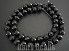 画像をギャラリービューアに読み込む, 【天然石 パワーストーン ビーズ】【ブラックオニキス(天然/染め)】 丸玉 約8mm 1連(約36-40cm)