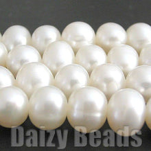 画像をギャラリービューアに読み込む, 【天然石ビーズ】【淡水パール(天然) ホワイト】 Cグレード ポテト型 約5-6mm (サイズ表示は厚さです) 1連(約36-38cm)