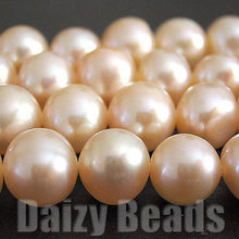 画像をギャラリービューアに読み込む, 【天然石ビーズ】【淡水パール(天然) ピーチ】 Cグレード ポテト型 約5-6mm (サイズ表示は厚さです) 1連(約36-38cm)