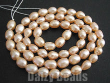 画像をギャラリービューアに読み込む, 【天然石ビーズ】【淡水パール(天然) ピーチ】 Cグレード ライス型 約4-5mm (サイズ表示は厚さです) 1連(約36-38cm)