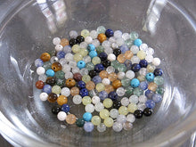 画像をギャラリービューアに読み込む, 【ワンコイン500円ぽっきり】【天然石ラウンド2mmミックス】 約2.28g