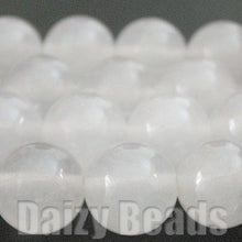 画像をギャラリービューアに読み込む, 【天然石 パワーストーン ビーズ】【ホワイトジェード(天然)】 丸玉 約8mm 1連(約38-40cm)