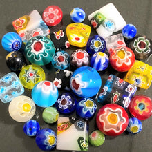 画像をギャラリービューアに読み込む, 【ワンコイン500円ぽっきり】【人気和風ミルフィオリガラスビーズミックス】 約5-12mm 約25g 【福袋】