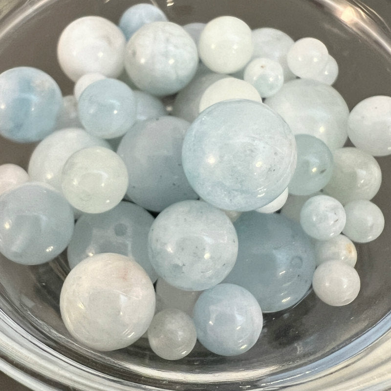 【プチ贅沢1000円天然石シリーズ】【天然石アクアマリン ミックス(天然)】 ラウンド約4-10mm 約25g