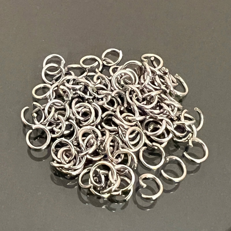 【丸カン ステンレス SUS304 パーツ 金具】 【カラー:ステンレス】 約4x0.6mm 約90個 アレルギー対応 金属アレルギー対応 ハンドメイドパーツ 手作り おすすめ