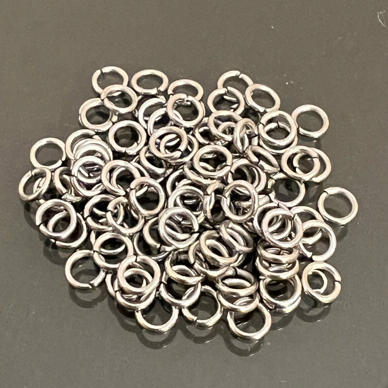【丸カン ステンレス SUS304 パーツ 金具】 【カラー:ステンレス】 約4x0.7mm 約90個 アレルギー対応 金属アレルギー対応 ハンドメイドパーツ 手作り おすすめ