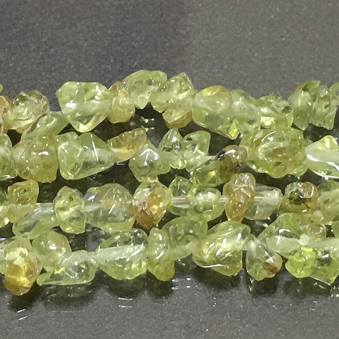 【ペリドット(天然)】 さざれ 約2-4mm 1連(約82-90cm)【パワーストーン・天然石・ビーズ・天然石ビーズ・パワーストーンビーズ・パワ－スト－ン・パワ-スト-ン】